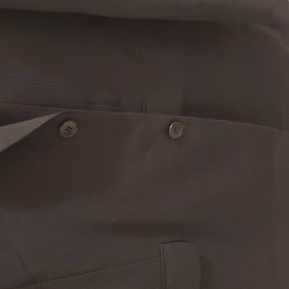 Andrew Fezza Suit 46L 38x32 no tears, holes or missing buttons - Picture 7 of 16